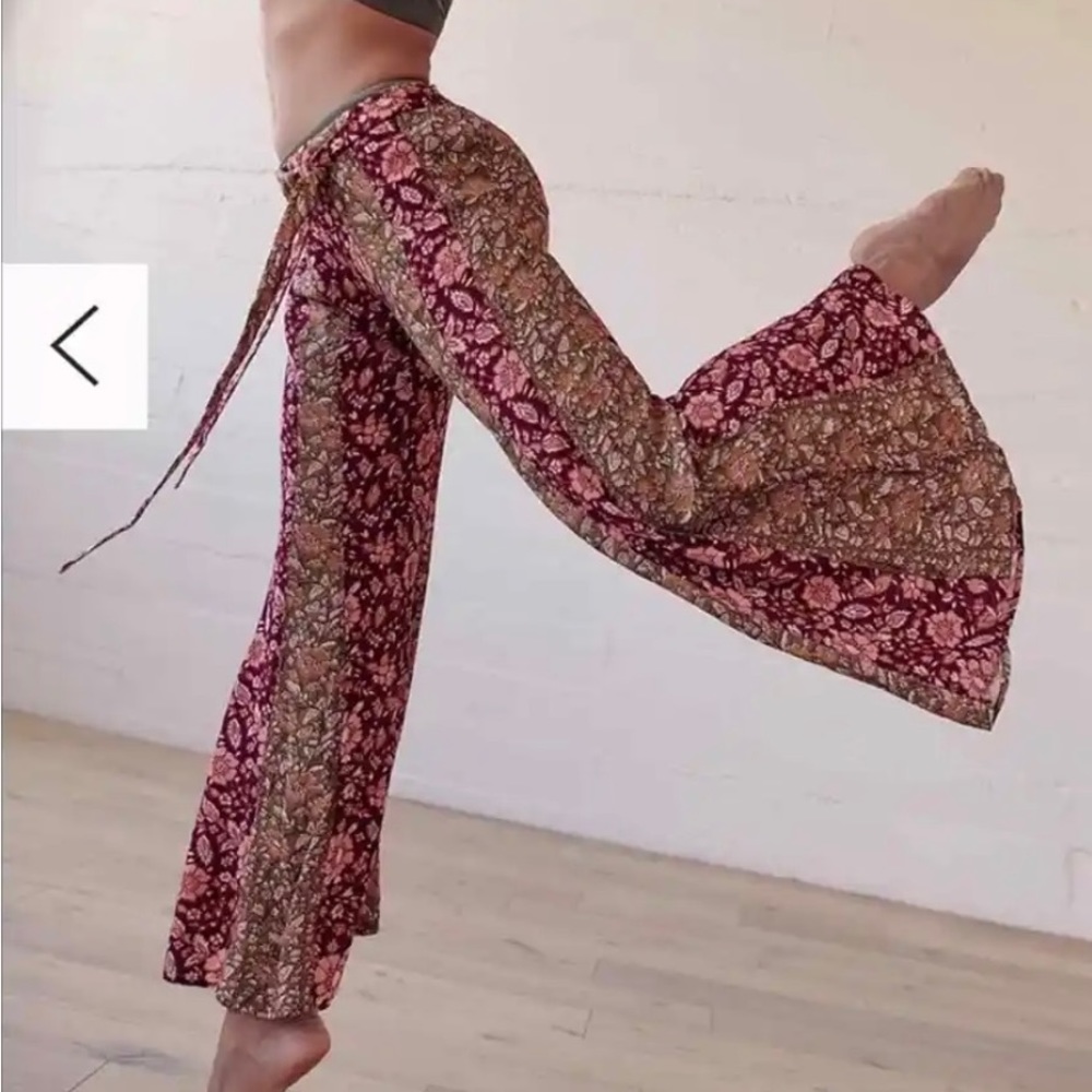 NWOT Free People Bali Sultry Boho Floral Wide Leg Flare Pants Athena Sz Medium